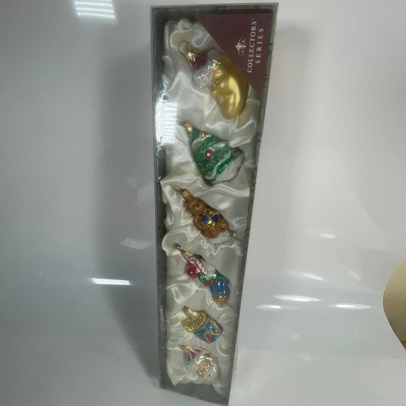 Collectors Series 489544- Mini Glass Hand-Painted European Figure Ornaments Set - Picture 1 of 7
